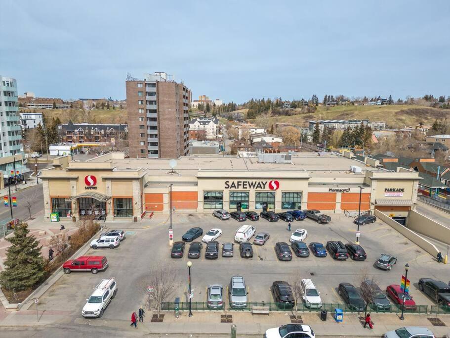 Chic 1Br Kensington Unit W/Parking Apartamento YYC Exterior foto