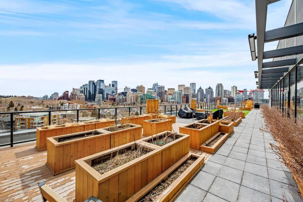 Chic 1Br Kensington Unit W/Parking Apartamento YYC Exterior foto