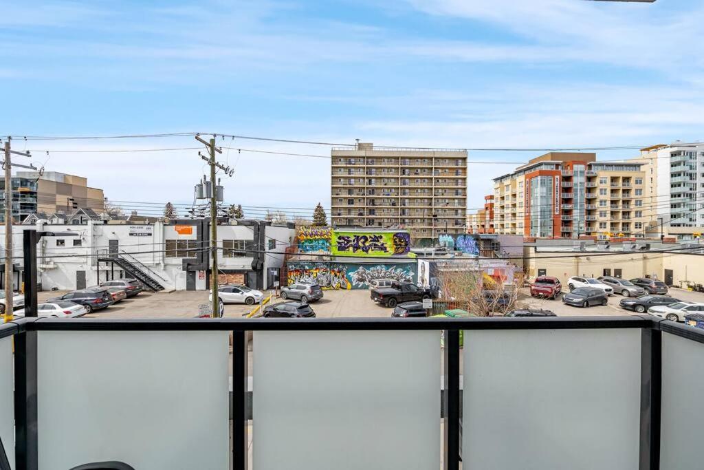 Chic 1Br Kensington Unit W/Parking Apartamento YYC Exterior foto