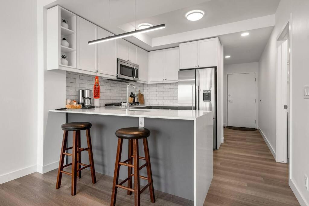 Chic 1Br Kensington Unit W/Parking Apartamento YYC Exterior foto