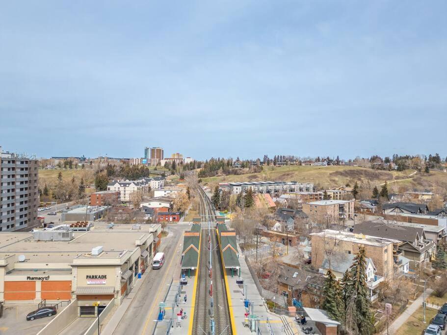 Chic 1Br Kensington Unit W/Parking Apartamento YYC Exterior foto